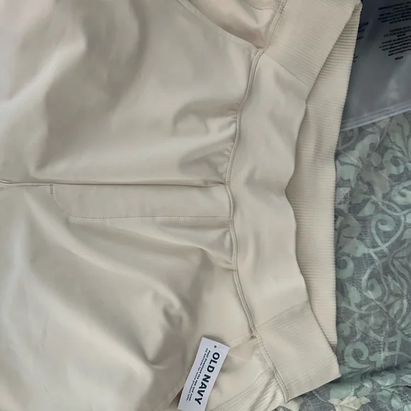 Old Navy Tan Straight-Leg Casual Pants - Picture 2 of 9